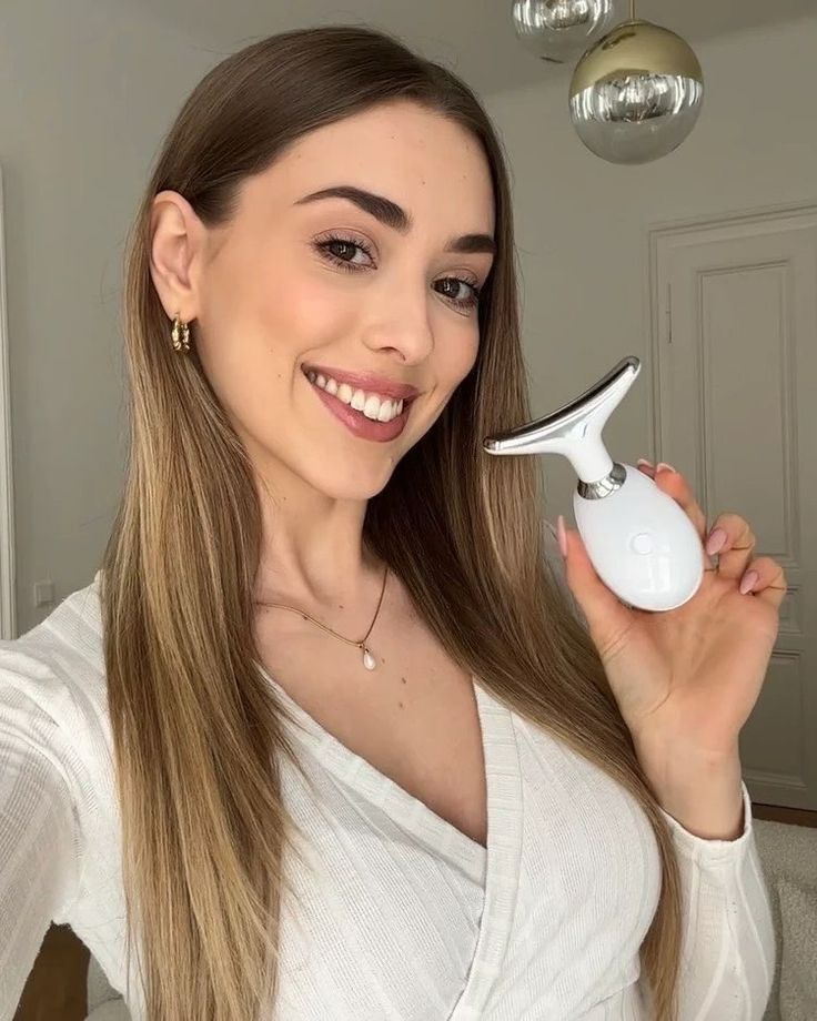 CleanFace™ LumiClear Pro